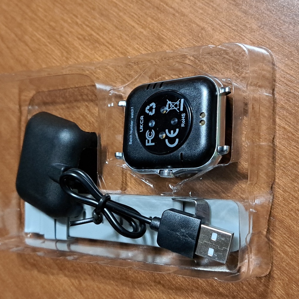 Gold and White Smartwatch - Picture 2 of 2
